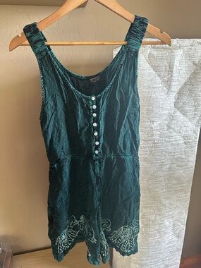 Green Sleeveless Button-Front Women's Tank Top